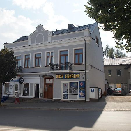 Apartamenty Ostrowiec - Pokoje Goscinne Centrum Ostrowiec Świętokrzyski Buitenkant foto